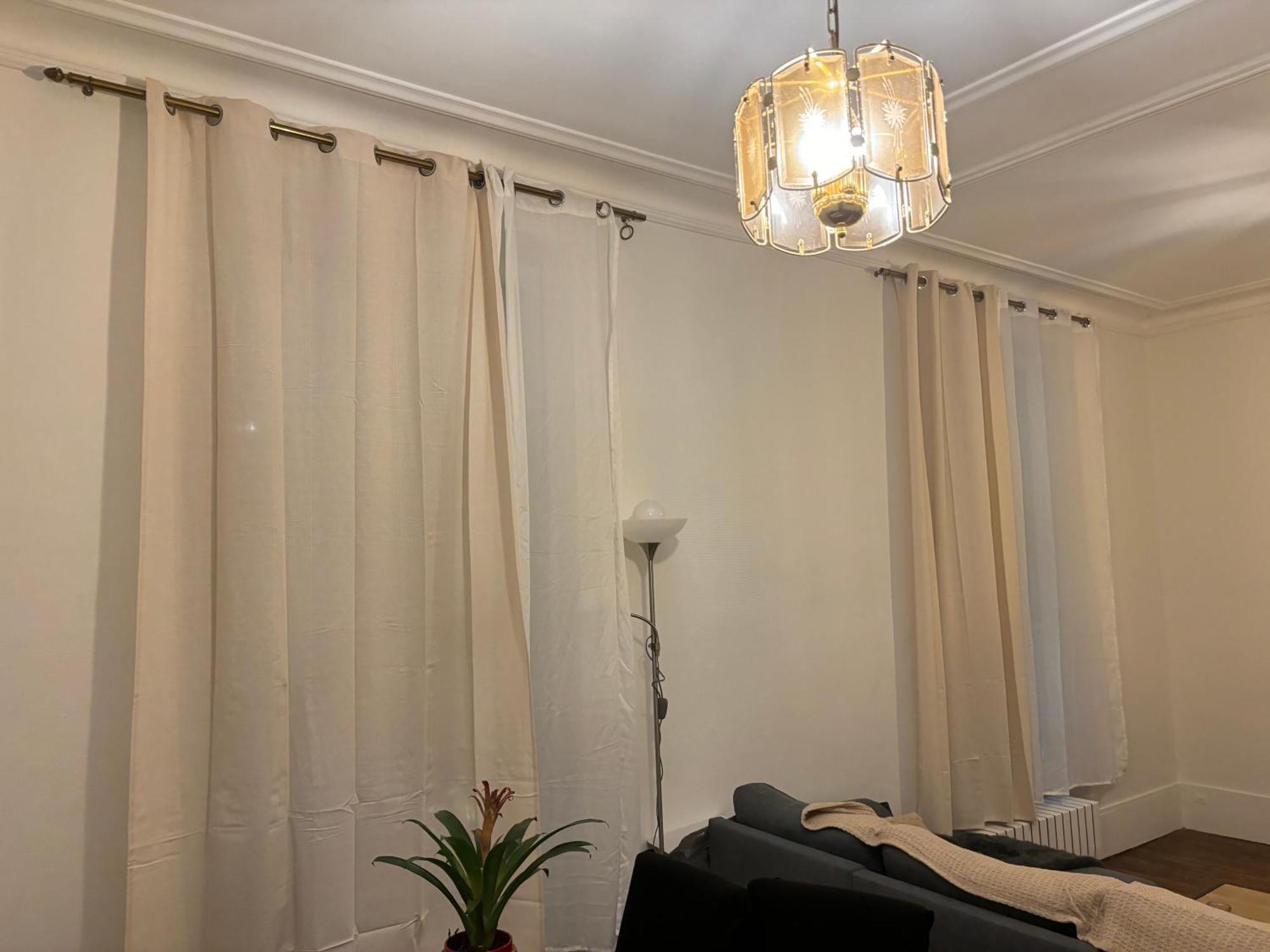 2 Pieces 58 M2 Alesia * Parijs